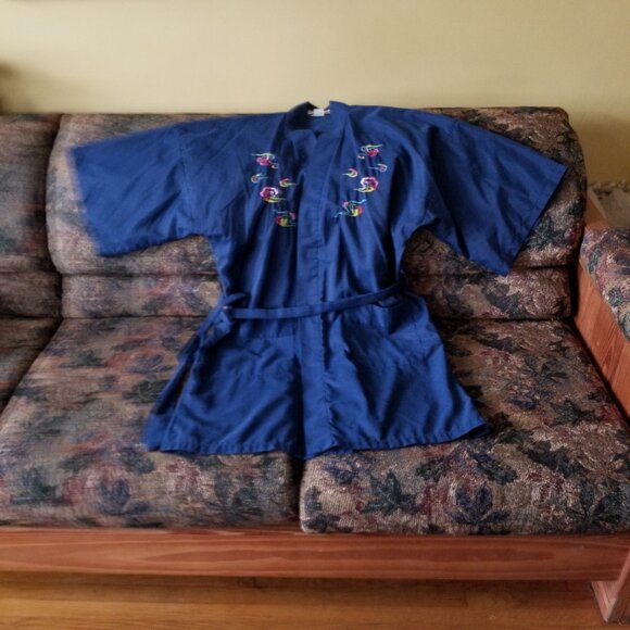 Colourful embroidery Chinese dragon & clouds, navy blue robe, S, M, vintage 80s - Picture 3 of 8